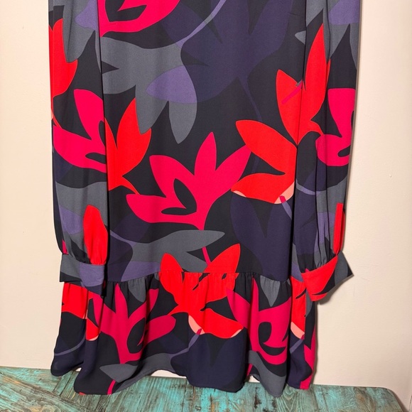 LOFT Red Flounce Fleur Floral Drop Waist Long Sleeve Shift Dress Size Small - Picture 4 of 11